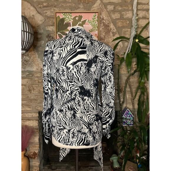 🦓 7 For All Mankind - Zebra Print Tie-Neck Blouse - Size S 🦓 - Picture 7 of 8